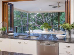 bifold-windows-71